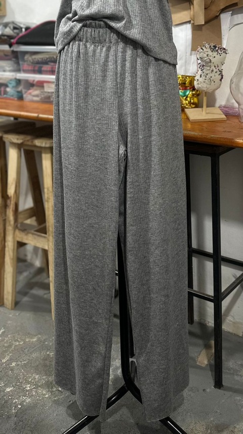 PANTALÓN ANCHO