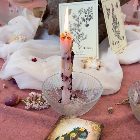 Círculo de Mujeres de Energía Femenina y Abundancia