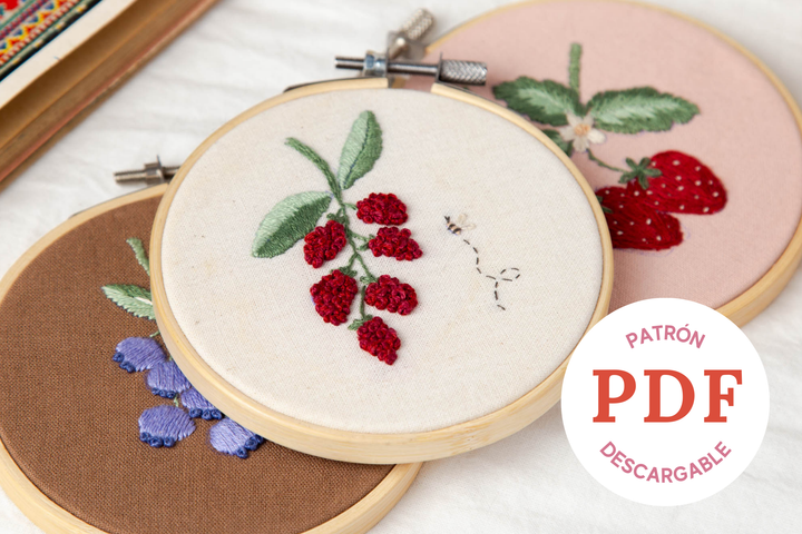 Patrón de Bordado de Frutos del Bosque 