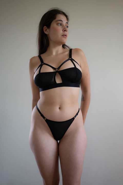 Bralette Bondage