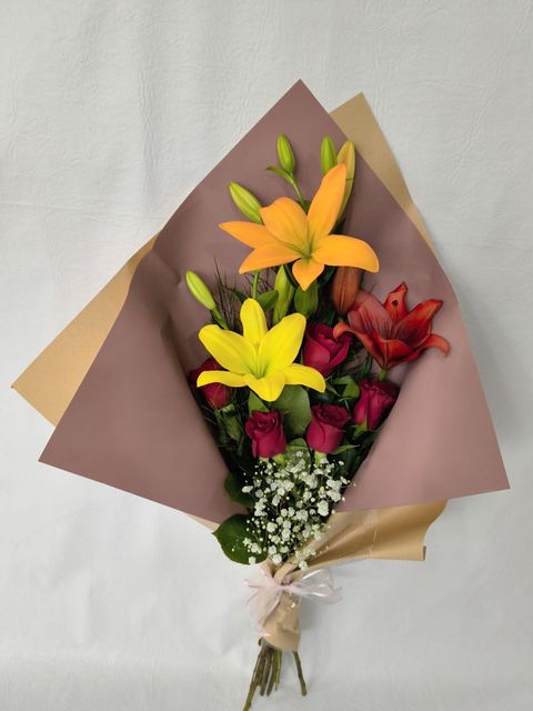 Mixto: Rosas y Liliums