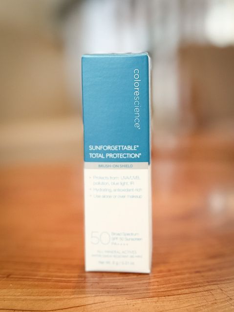 Sunforgettable Total Protection Brush-On Shield SPF 50