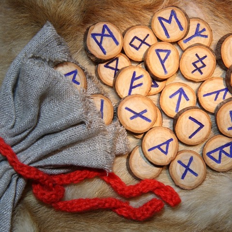 RUNAS VIKINGAS