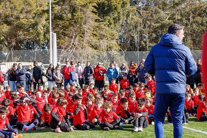 Fútbol Camp Atlético de Madrid - Rosario - Jornada Doble (6 a 18) Con Almuerzo