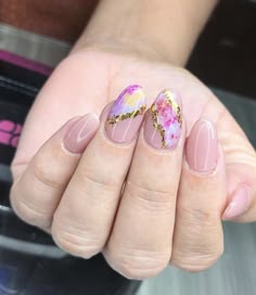 romi nails style