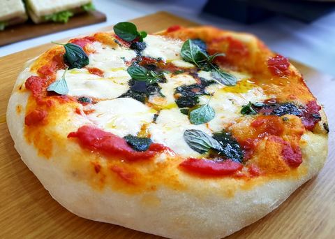 Azariel y las pizzas