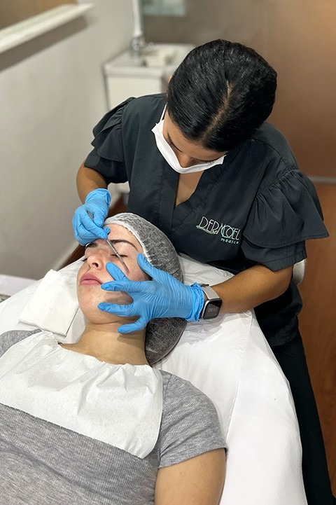 Taller Dermaplaning Profesional