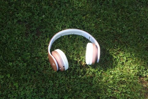 ¿Son seguros los auriculares inalámbricos para tu salud?