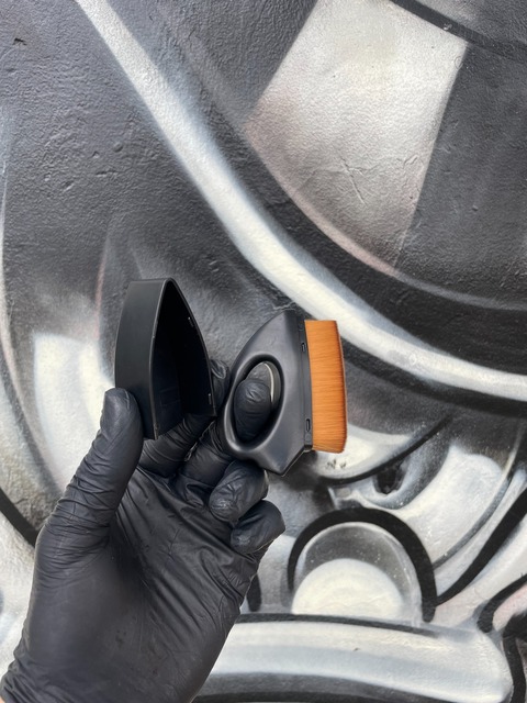 BRUSH APLICADOR TOXIC