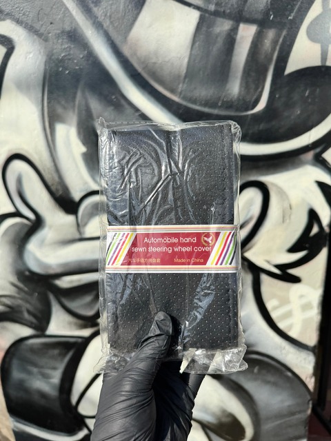 CUBRE VOLANTE NEGRO 