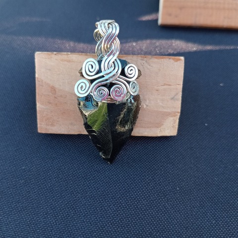 Obsidiana flecha