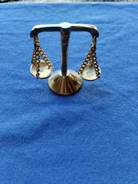 Balanza de Bronce 6 cm