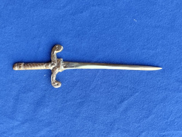 Espada de Bronce 17 cm 