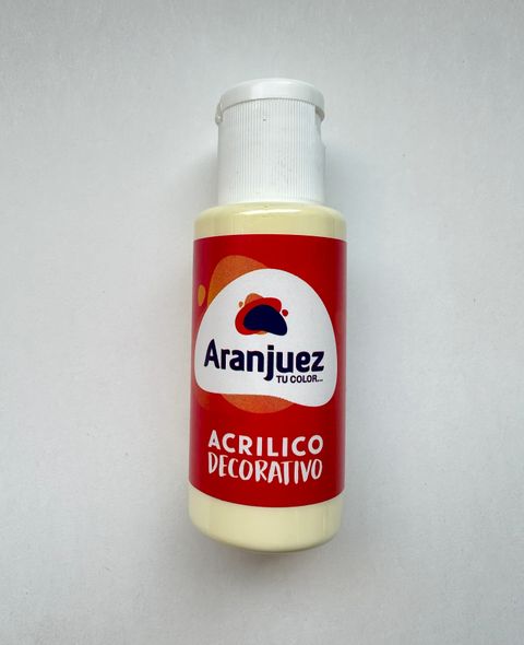 Amarillo pastel