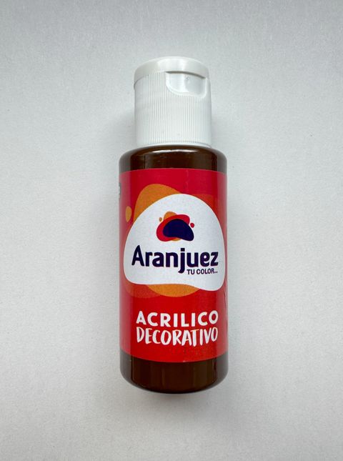Marrón oscuro