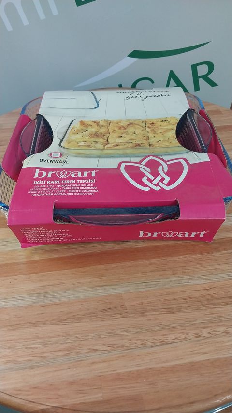 2 fuentes rectangulares de vidrio templado