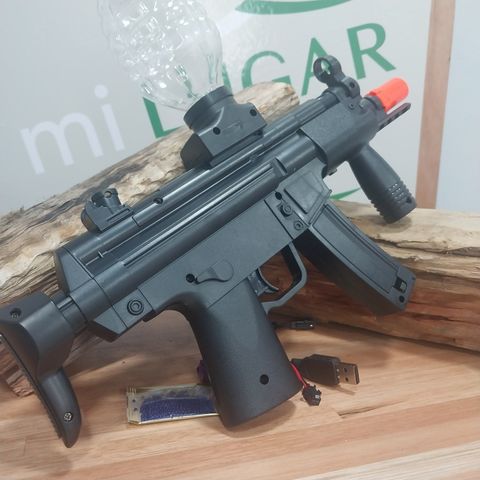 Pistola recargable con balines de gel