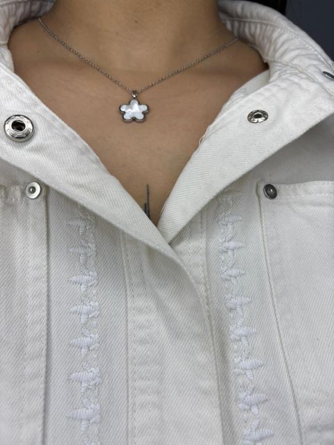 Collar con dije estrella