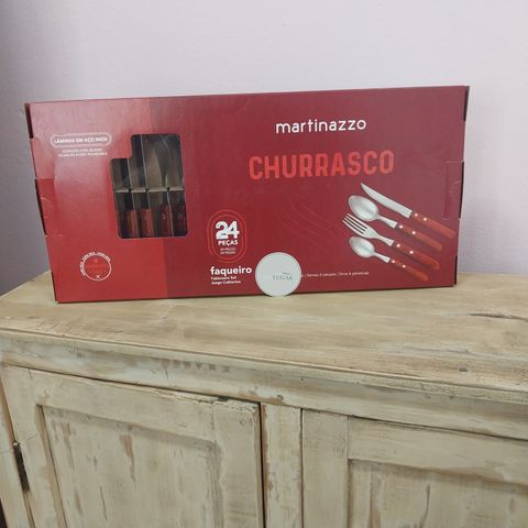 Juego cubiertos 24 piezas lineal universal