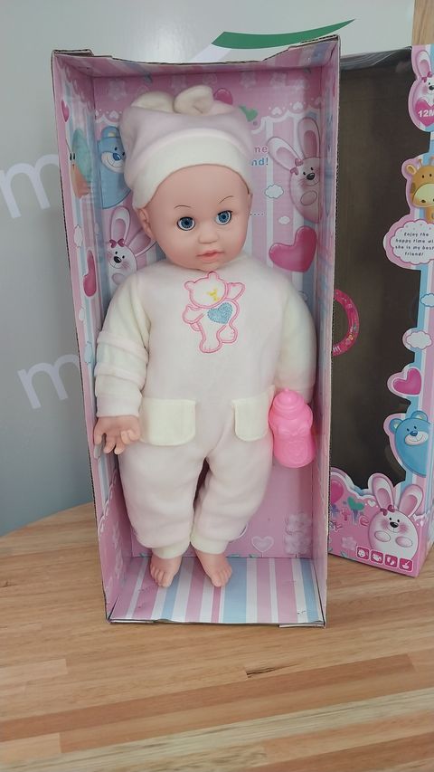 Bebe dice Mama de 41cm de alto