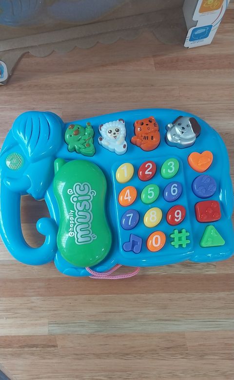 Telefono en forma de elefante