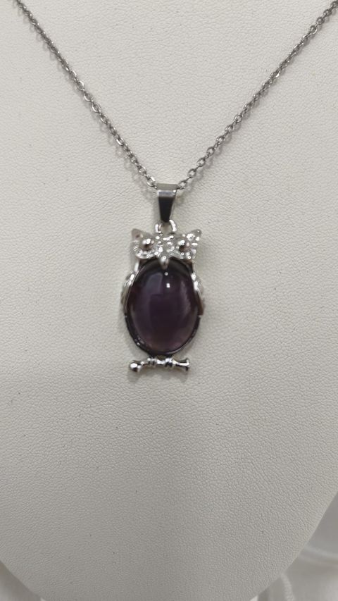 DIJE BUHO EN METAL Y AMATISTA