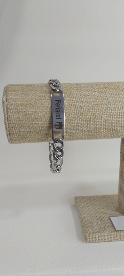 Pulsera grabada escudo Peñarol