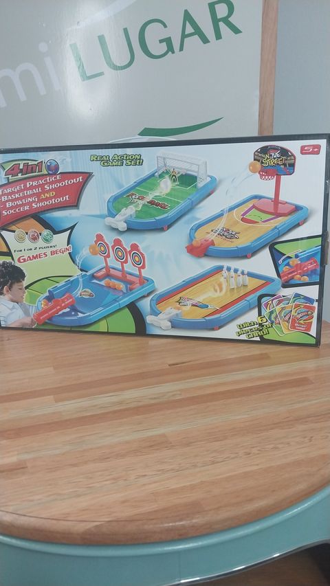 Juego de mesa 4 en 1 