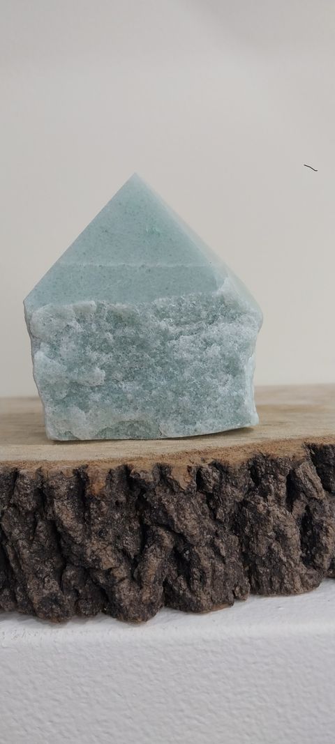 Punta rustica de Cuarzo verde