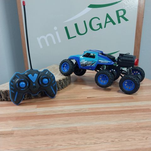 Camioneta con amortiguación y 6 ruedas