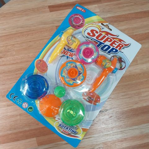 Set de trompos con dos lanzadores y luces