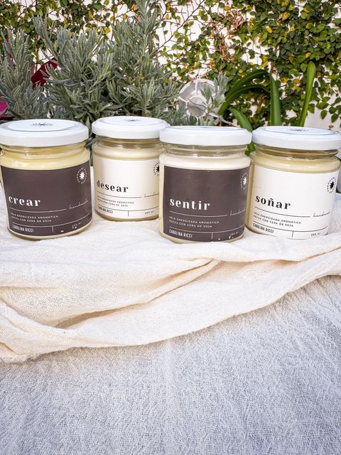 Vela aromática energizada