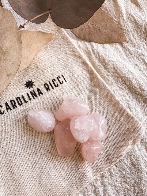 Piedra cuarzo rosa rolado