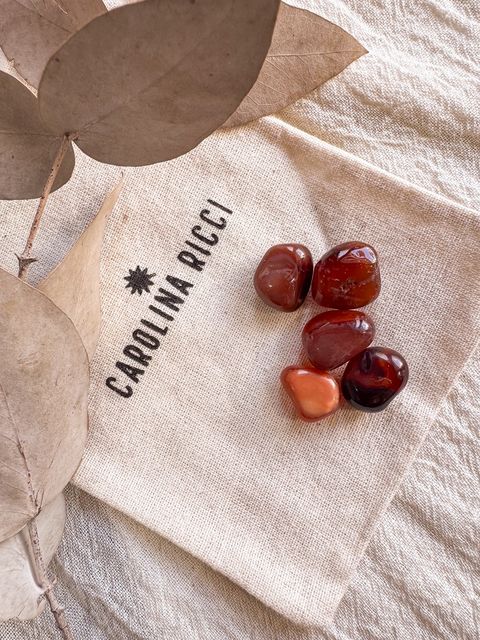 Piedra cornalina rolada