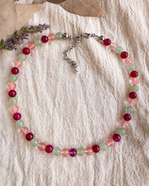 Collar Emperatriz - Ágata fucsia, cuarzo cherry y verde