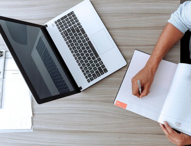 •  EMPRENDER SIN GPS  •     [4 Mini sesiones al costo de 3 │Te guian y te brindan herramientas para que tú negocio digital sea más rentable en menos tiempo]