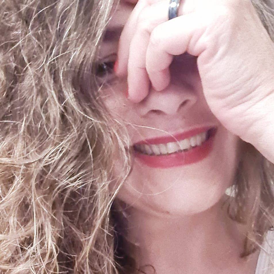 Ana Serrano- Docente y Artista Visual