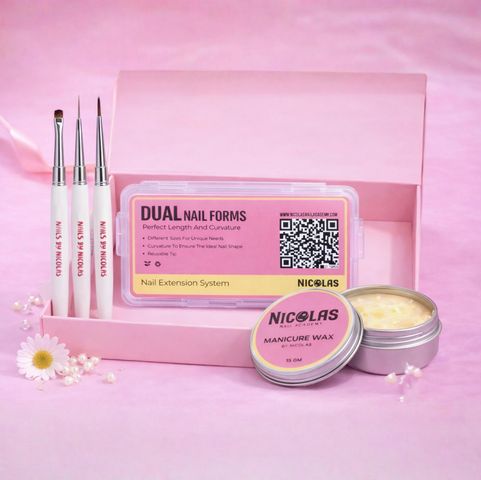 NAILS BY NICOLAS BOX