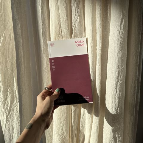 Nada dentro (Asako Otani)