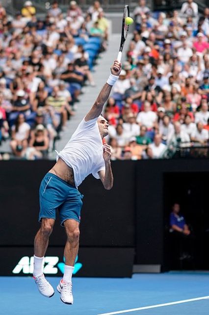 El saque en el tenis: la clave para dominar los puntos desde el inicio