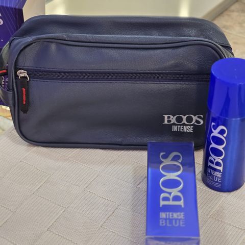 Set Boos Intense Blue — Perfume EDP + Desodorante Aerosol + Neceser de Cuero