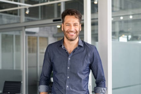 Nicolás F. — Gerente Comercial / Santiago de Chile