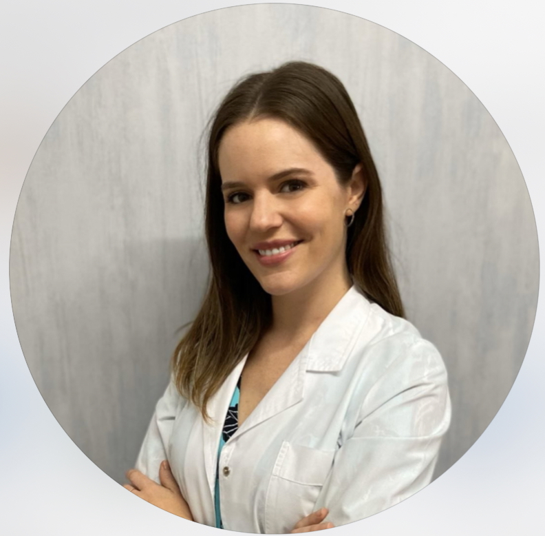 Constanza Balboni, Médica Dermatóloga