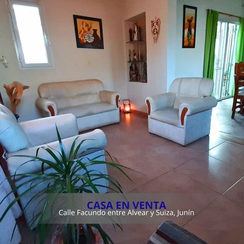 Casa en venta – Calle Facundo entre Alvear y Suiza