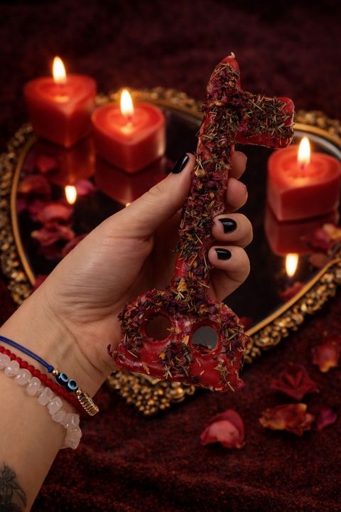 Vela para Abrir Caminos en el Amor y Conocer a una Persona Indicada