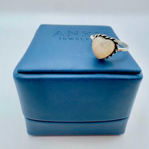 Anillo Corazón de Luz