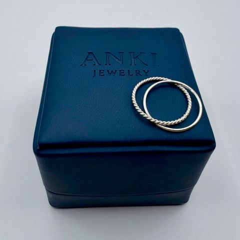 Anillo Cruzado Relieve