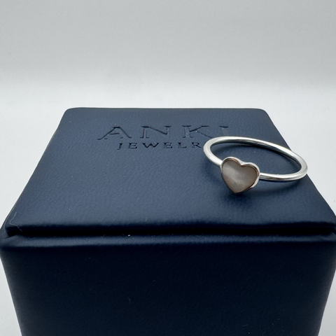 Anillo Corazón Mini Nácar 