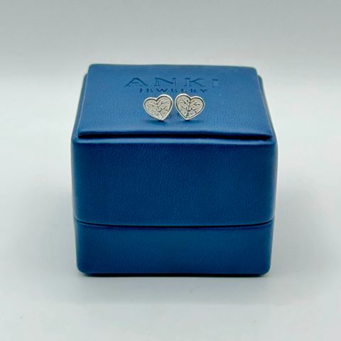 Aretes Raíz Corazón 