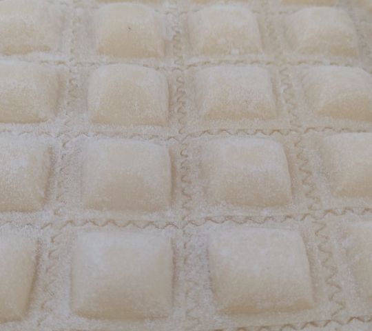 Ravioles de Jamón y Queso x 100